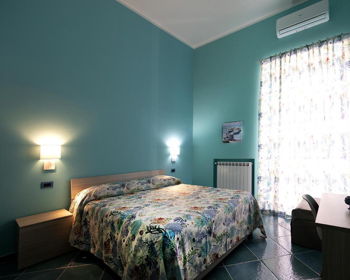 Casina Lambis Hotel Pozzuoli Luaran gambar